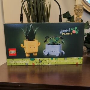 LEGO Botanicals Happy Plants Duo - Yellow & Light Blue Planters